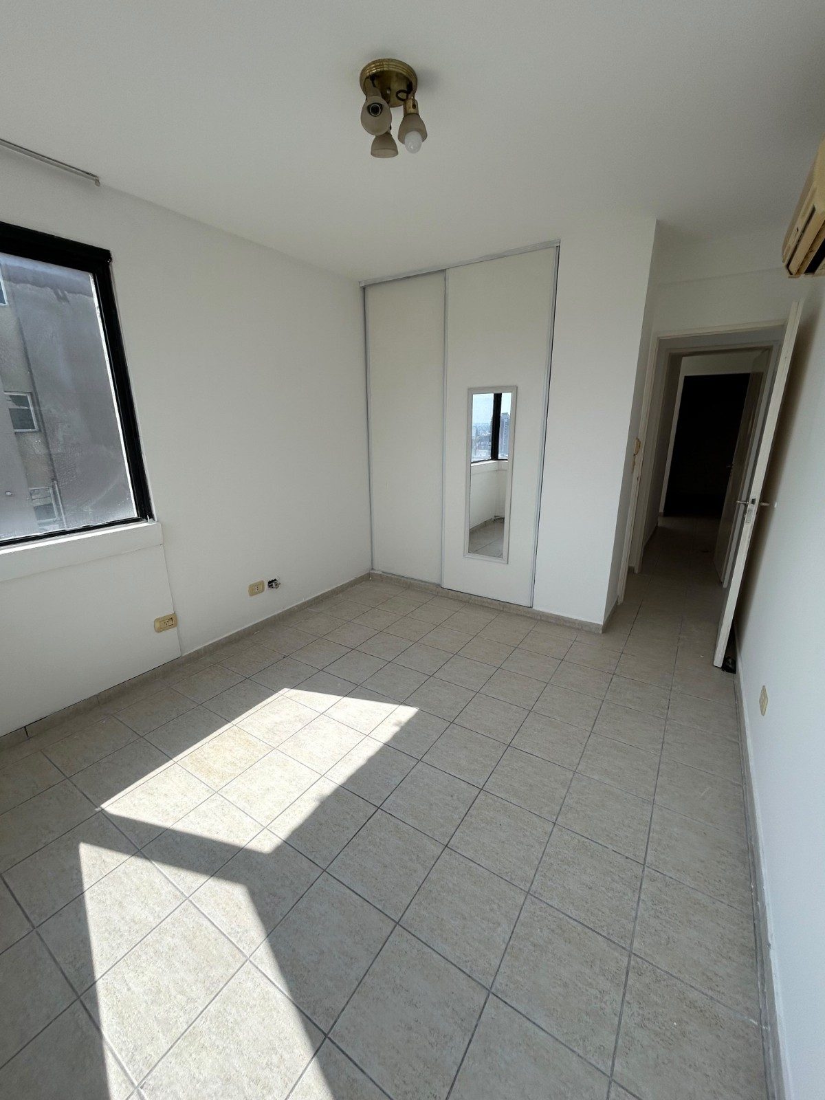 ALQUILER DEPARTAMENTO 4 AMBIENTES