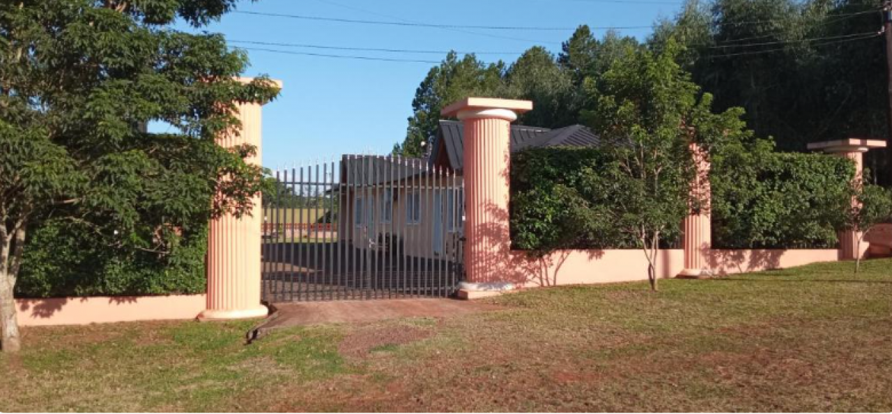 Complejo de cabañas en actividad (Misiones)